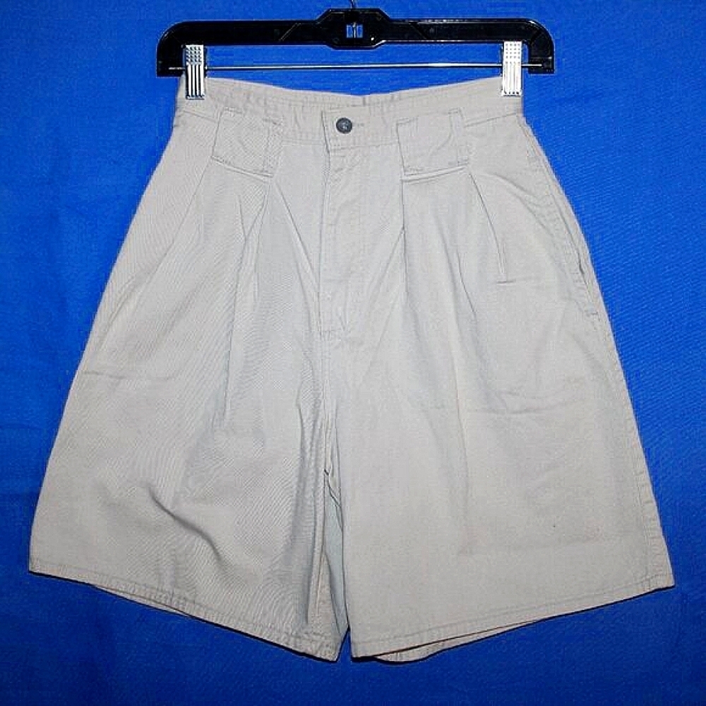Vintage Palmettos Pleated High Waist Shorts - Women's Size 5 - Khaki Beige - Mad